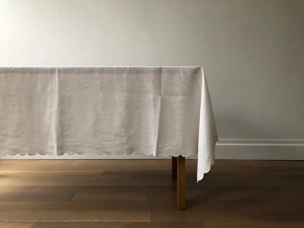 The Sofia—linen tablecloth