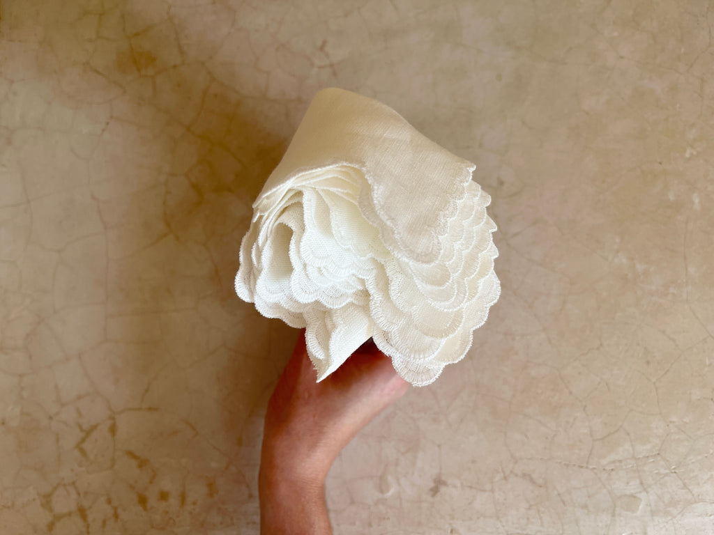 The Bea—linen napkin