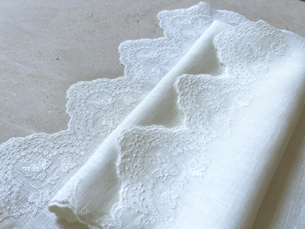 The Francesca—linen placemat